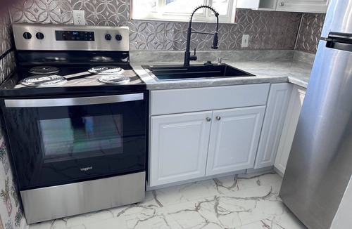 Steubenville House | Cozy home ready for comfy stay! Walking distance to Franciscan, shops, etc.