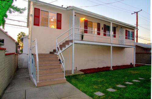 Whittier Apartment | Cozy II Uptown Whittier Sleeps 4, Nearby Disneyland, Knotts Berry Farm
