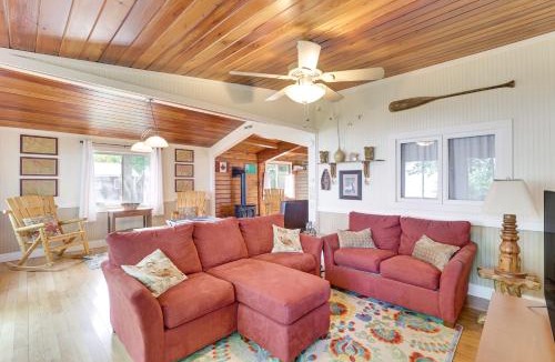 North Hero House | Cozy Lake Champlain Cottage w/Private Beach!
