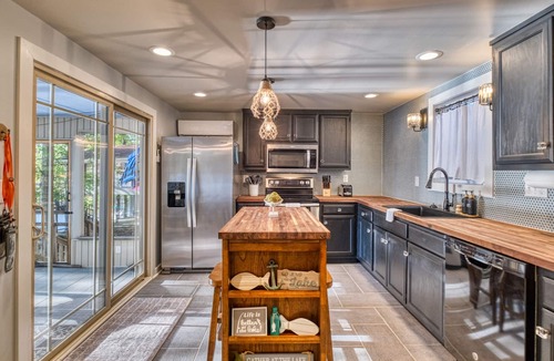 Penrod House | Cozy Lake Front House with Dock and Gorgeous Views