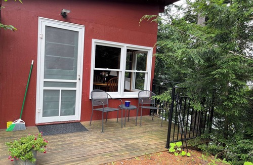 Eden Cabin | Cozy lakeside cabin on Lake Eden, Vermont