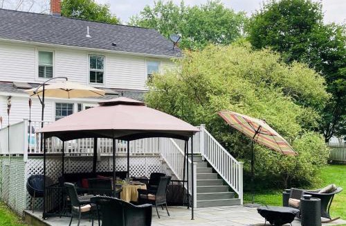 Litchfield Historic District House | Cozy Litchfield House w/Fenced-In Yard & Fire Pit