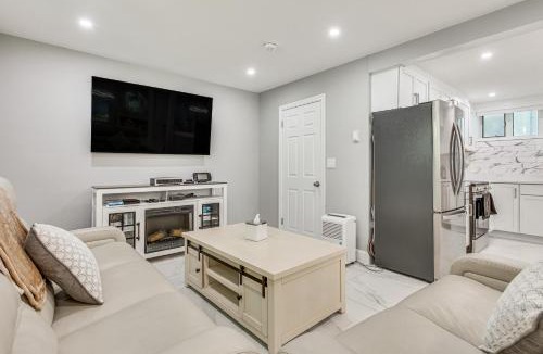 Barrington House | Cozy Long Pond Winter Retreat: Waterfront Gem!