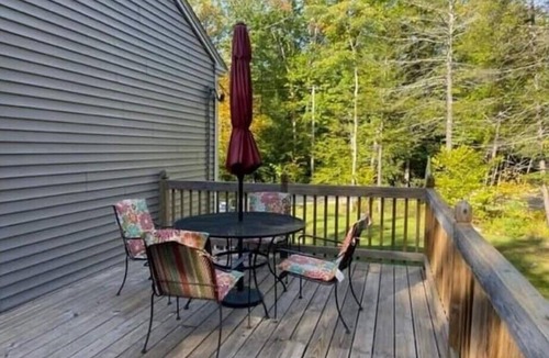 Eidelweiss Village House | Cozy Madison Home/Small Dogs Welcome