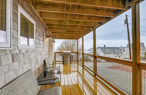 Lubec House | Cozy Maine Getaway: Covered Deck, Walk to Beach!