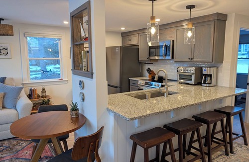 Mid-Coast and Islands House | Cozy Oceanfront Cottage w/Wharf, Kayaks & Views