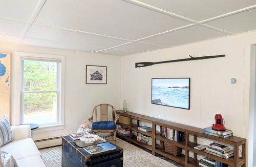 Owls Head Cottage | Cozy Owls Head Cottage - walk to the harbor and general store!