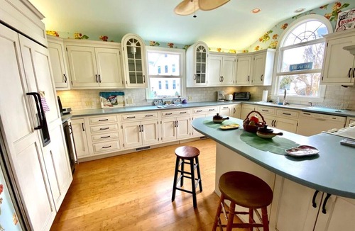 The Pines Cottage | Cozy Pines Cottage: 5-Bedroom Retreat, Steps to Rehoboth Ave & Beach!