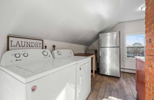 South Side Apartment | Cozy & Quiet Furnished Apartment, 3-12 Month Stays