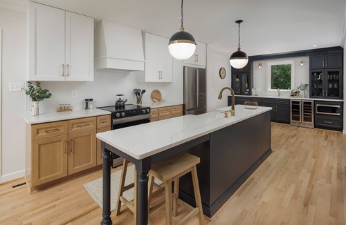 Blue Ridge House | Cozy, renovated 3-bedroom retreat on 10+ acres in charming Leesburg. Sleeps 7