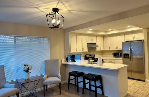 Woodbridge House | Cozy Single Level 3 Bed 2 Bath Home in the Heart of Irvine