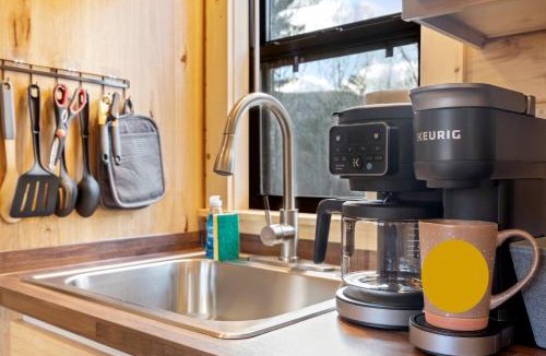 Bethel House | Cozy ski cabin #3, 3 beds