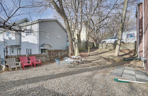 East Somerville Apartment | Cozy Somerville Studio: 2 Mi to Boston, Walk to T!