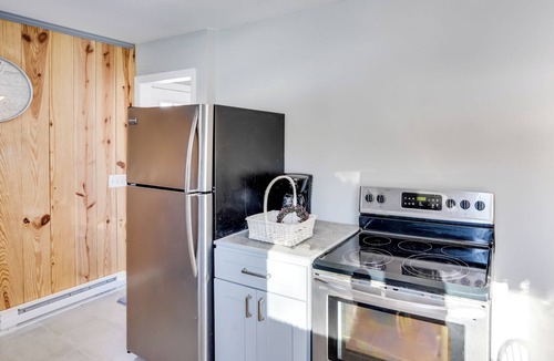 Whitingham House | Cozy Southern Vermont Home w/On-Site Trails