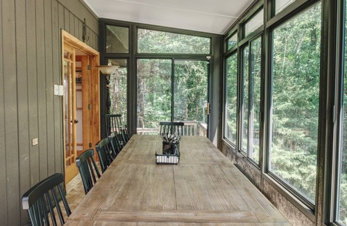 Stowe Area House | Cozy Stowe Retreat w/Hot Tub for Families & Groups