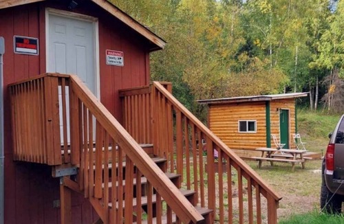Knik-Fairview Cabin | Cozy studio cabin in Wasilla for a peaceful getaway