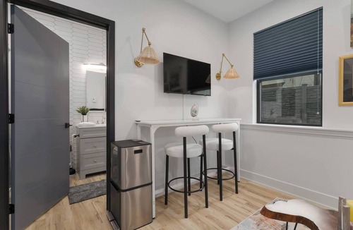 Kansas City Apartment | Cozy Studio in the Crossroads | 69