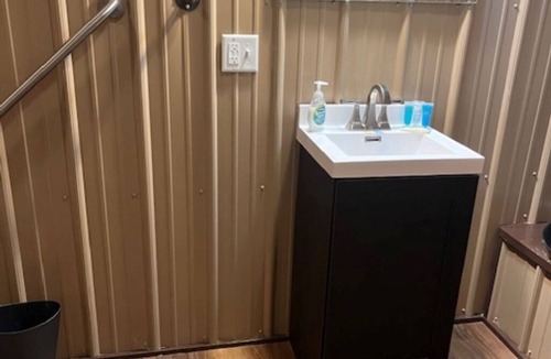 Osceola Apartment | Cozy studio shotgun apartment in the heart of the Ozarks