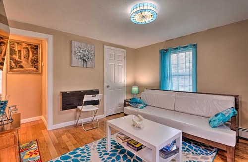 Brockton Apartment | Cozy Third-Story Apartment in Dtwn Brockton!