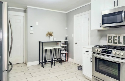 Waterbury House | Cozy Winter Escape - Hot Tub, Game Room, Fireplace, Sleeps 6