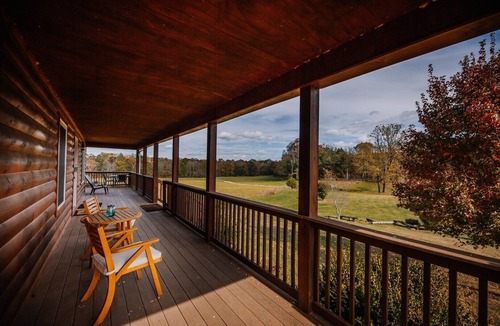 Lead Mines Cabin | Creekside Farm on 50 Acres! Close to NRT! 4BR/S8