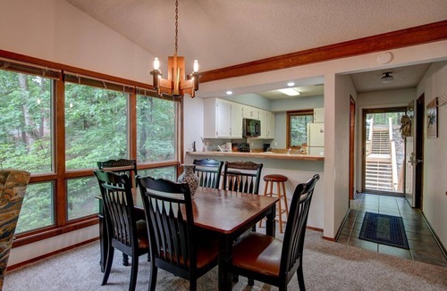 Mount Ida Condo | Crescent Moon/22DNC Hosted by LOVR