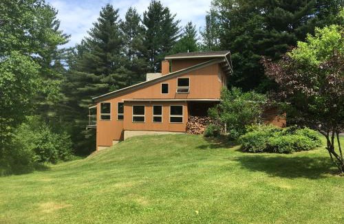 Waterbury House | Crossett Hill Lodge