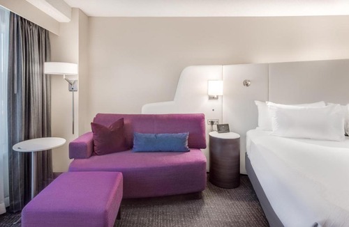 Playhouse Square Hotel | Crowne Plaza Cleveland at Playhouse Square by IHG