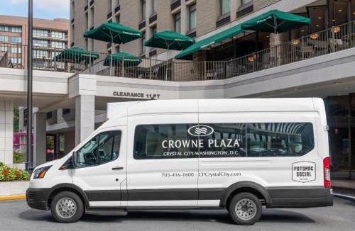 Crystal City Hotel | Crowne Plaza Crystal City-Washington, D.C. by IHG