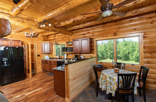 Twin Mountain Cabin | Custom Built Log Cabin Twin Mountain Bretton Woods Cannon Franconia 3 King beds