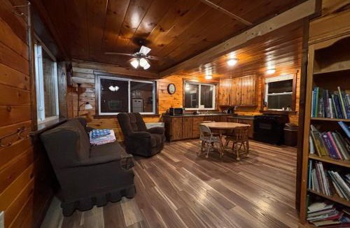 Aroostook House | Cute 3 bedroom cabin on a farm