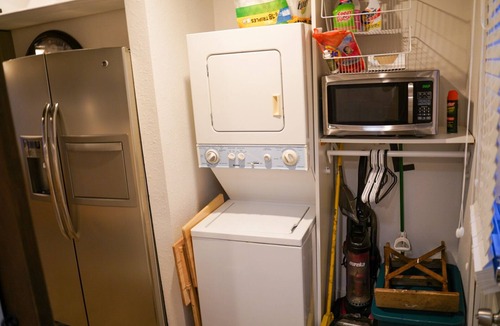 Cotter House | Cute and Cozy, pet friendly home in downtown Cotter!
