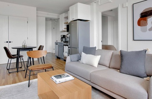 North Brookline Apartment | Cute Brookline 1BR w/ Gym, steps to Green Line, by Blueground