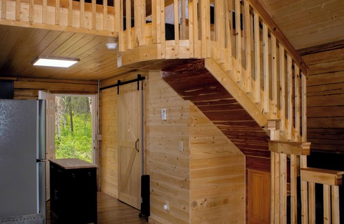 Fishhook Cabin | Cute Cabin Near Hatcher Pass