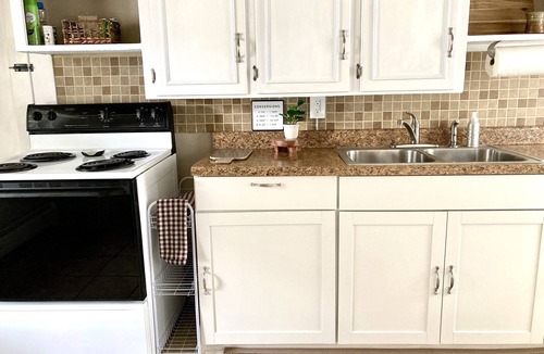 Concord Apartment | Cute & Cozy-Historic & Vibrant Capitol Downtown-private 2 brm apartment