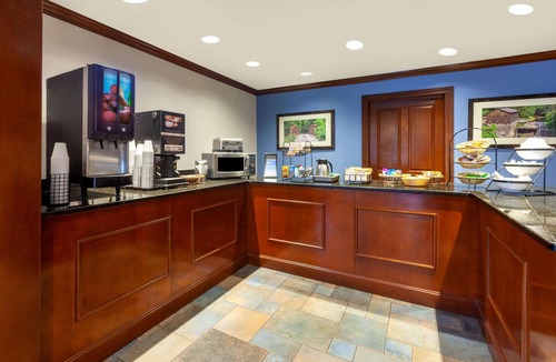 Austintown Hotel | Days Inn by Wyndham Austintown