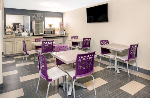 Carthage Hotel | Days Inn by Wyndham Carthage
