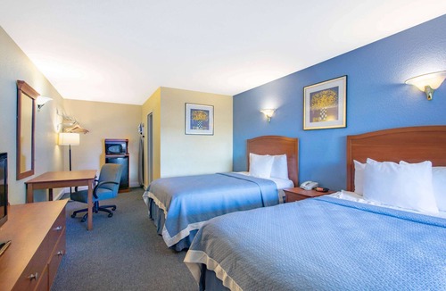 Elmsford Hotel | Days Inn by Wyndham Elmsford/White Plains
