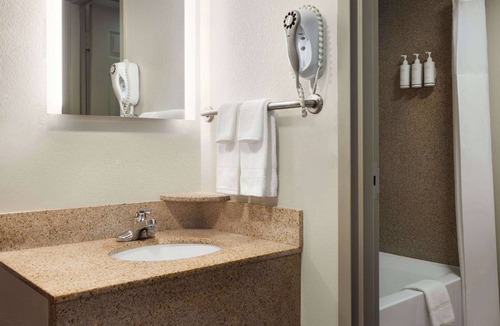 Hershey Hotel | Days Inn by Wyndham Hershey