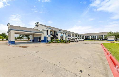 McKinney Hotel | Days Inn by Wyndham McKinney