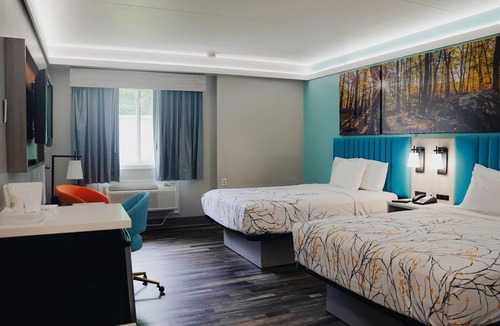 Southington Hotel | Days Inn by Wyndham Southington