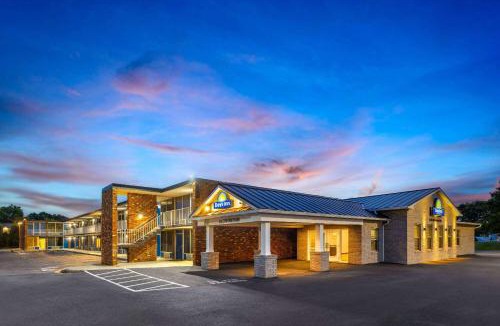Frederick Hotel | Days Inn of Frederick by Wyndham