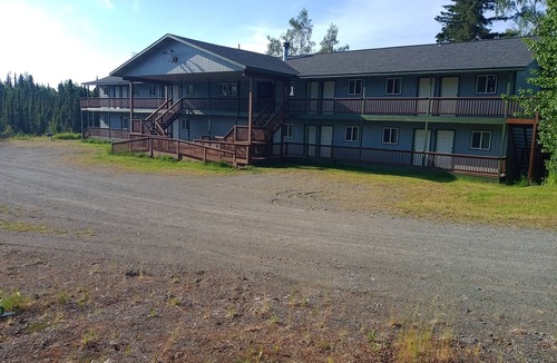 Kasilof Hotel | Decanter Inn #10