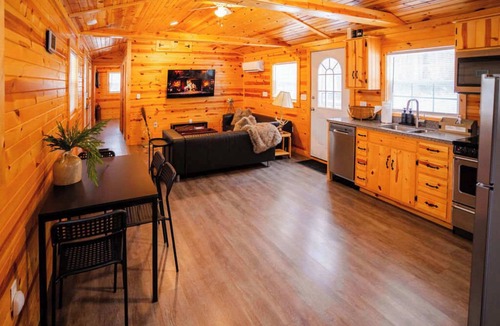 Bidwell Cabin | Deer Run Secluded Retreat Villa