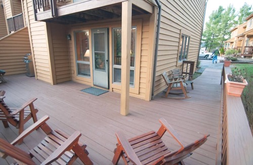 Davis Condo | Deerfield Village 135