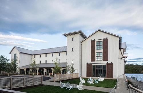 Mystic Hotel | Delamar Mystic