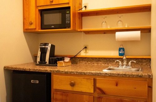 Rhinebeck Village Business District Hotel | Delamater Inn
