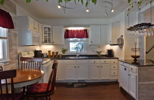 Standish House | Delightful 3-bedroom, spacious house with lake access in charming Standish