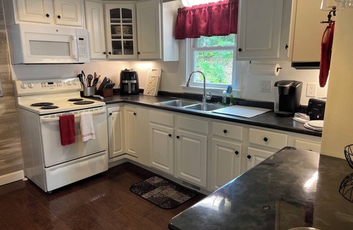 Standish House | Delightful 3-bedroom, spacious house with lake access in charming Standish
