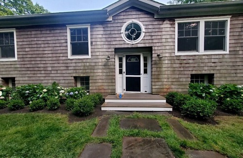 Tuckahoe House | Delightful Southampton Retreat with Heated Pool & Jacuzzi, Near Beach & Shopping